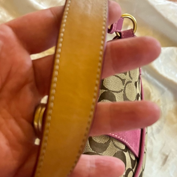 Coach Soho Pink Suede - Picture 7 of 15